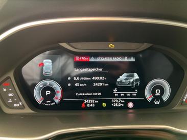Audi Q3 35 TDI Quattro — photo 13