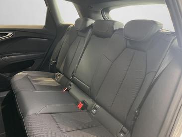 Audi Q4 E-tron 45 E-tron Quattro — photo 14