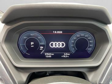 Audi Q4 E-tron 40 E-tron — photo 9