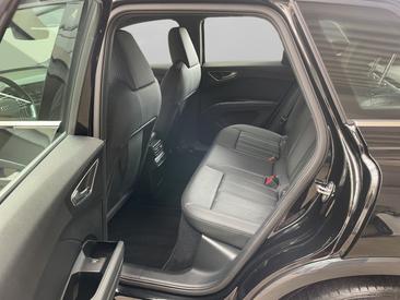 Audi Q4 E-tron 40 E-tron — photo 10