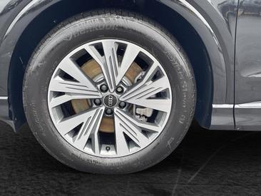Audi Q4 E-tron 40 E-tron — photo 5