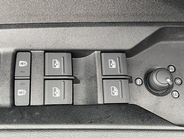 Audi Q4 E-tron 40 E-tron — photo 6