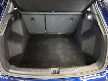 Audi Q4 E-tron 40 E-tron — photo 9