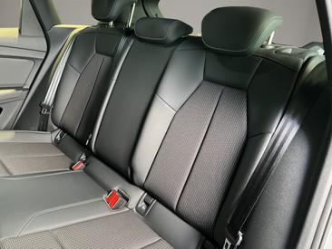Audi Q4 E-tron 40 E-tron — photo 13
