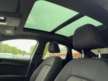 Audi Q4 Sportback E-tron 40 E-tron — photo 14