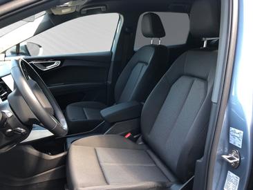 Audi Q4 E-tron 45 E-tron Quattro — photo 10