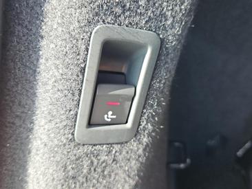Audi Q4 E-tron 50 E-tron Quattro — photo 15