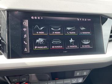 Audi Q4 E-tron 40 E-tron — photo 13