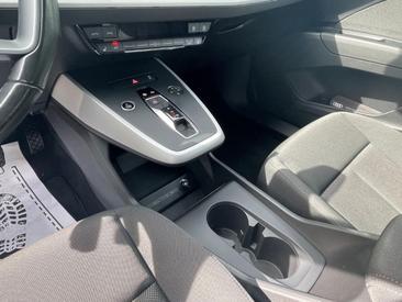 Audi Q4 E-tron 40 E-tron — photo 14