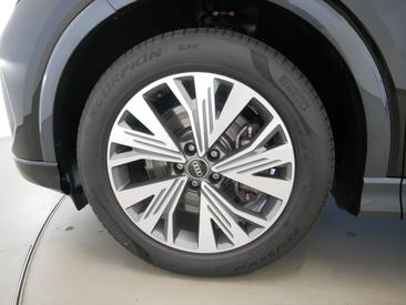 Audi Q4 E-tron 45 E-tron Quattro — photo 14