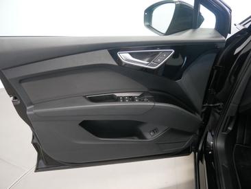 Audi Q4 E-tron 45 E-tron Quattro — photo 15