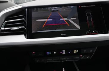 Audi Q4 Sportback E-tron 50 E-tron Quattro — photo 9