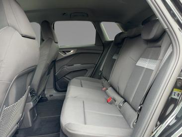 Audi Q4 E-tron 40 E-tron — photo 9