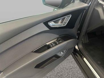 Audi Q4 E-tron 40 E-tron — photo 9