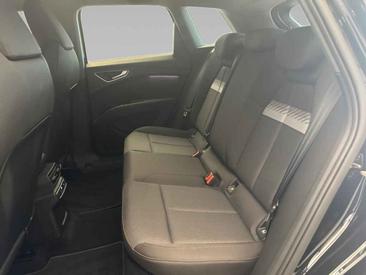 Audi Q4 E-tron 40 E-tron — photo 11