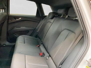 Audi Q4 E-tron 40 E-tron — photo 13
