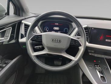 Audi Q4 E-tron 40 E-tron — photo 14