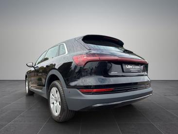 Audi E-tron 55 Quattro — photo 2
