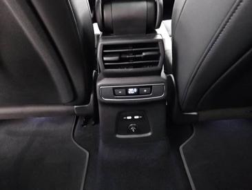 Audi Q4 E-tron 40 E-tron — photo 11