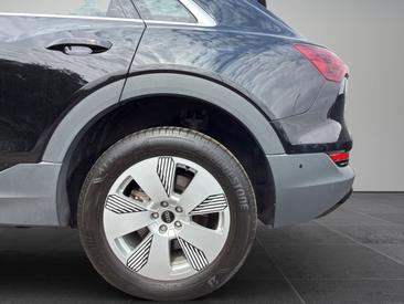 Audi E-tron 55 Quattro — photo 6