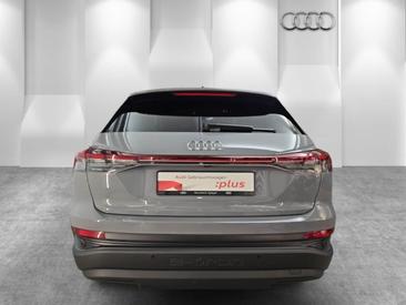 Audi Q4 E-tron 40 E-tron — photo 18