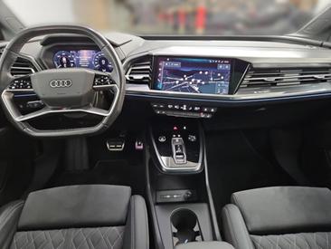 Audi Q4 E-tron 40 E-tron — photo 19