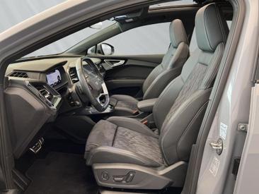 Audi Q4 E-tron 45 E-tron Quattro — photo 5