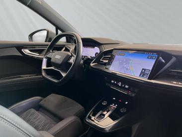 Audi Q4 E-tron 45 E-tron Quattro — photo 9