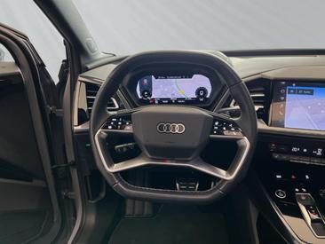 Audi Q4 E-tron 45 E-tron Quattro — photo 10