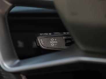 Audi Q4 E-tron 50 E-tron Quattro — photo 15