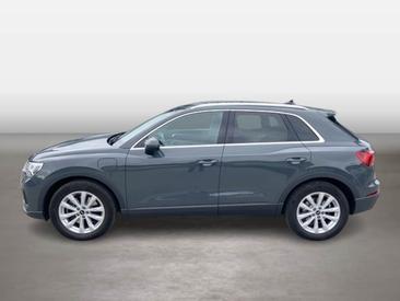 Audi Q3 TFSI E 45 TFSI E S Tronic — photo 2