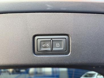 Audi Q4 E-tron 45 E-tron Quattro — photo 15