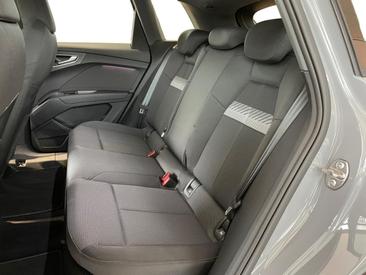 Audi Q4 E-tron 40 E-tron — photo 10