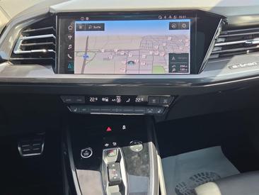 Audi Q4 E-tron 45 E-tron Quattro — photo 6