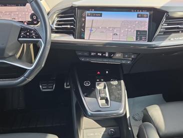 Audi Q4 E-tron 45 E-tron Quattro — photo 7