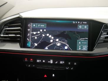 Audi Q4 E-tron 40 E-tron — photo 11