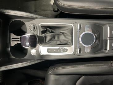 Audi Q2 S Line 35 TFSI S Tronic — photo 16