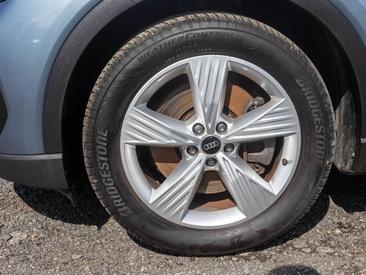 Audi Q4 E-tron 40 E-tron — photo 8