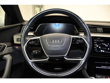 Audi E-tron 55 Quattro — photo 5