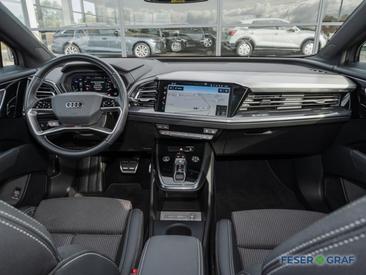 Audi Q4 E-tron 35 E-tron — photo 8