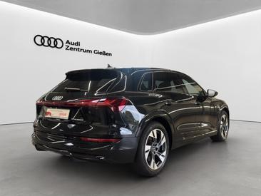 Audi E-tron 50 Quattro — photo 7