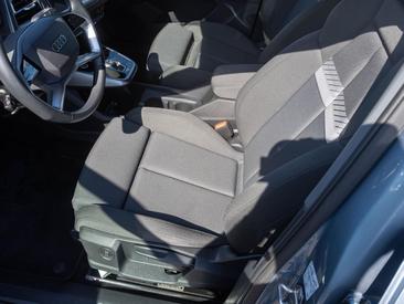 Audi Q4 E-tron 40 E-tron — photo 12