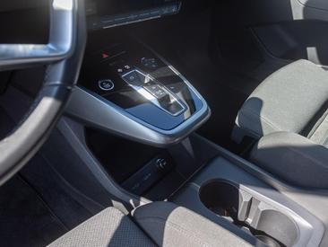 Audi Q4 E-tron 40 E-tron — photo 14