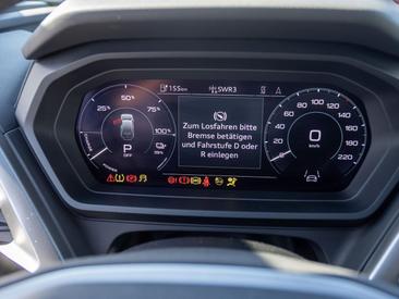 Audi Q4 E-tron 40 E-tron — photo 15
