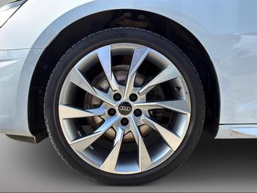 Audi A4 Avant Advanced 35 TFSI S Tronic — photo 21