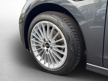 Audi A3 Sportback TFSI E Advanced 40 TFSI E S Tronic — photo 11