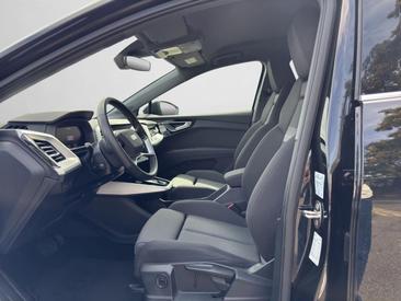 Audi Q4 Sportback E-tron 35 E-tron — photo 12
