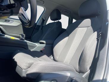 Audi A4 Avant Advanced 35 TFSI S Tronic — photo 12