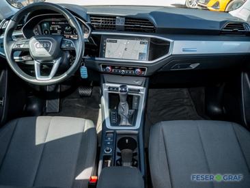 Audi Q3 TFSI E 45 TFSI E S Tronic — photo 8