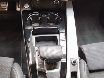 Audi A4 Avant S Line 45 TFSI Quattro — photo 14